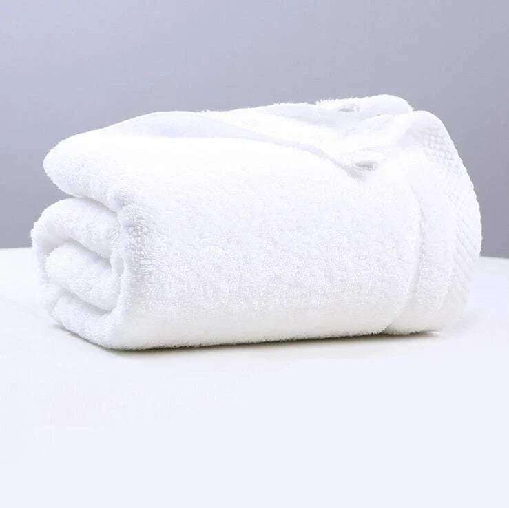 Toalla de Baño Grande 100% Algodón Essentialloffers™ - Súper Suave, Absorbente y Lavable a Máquina (140x70 cm)